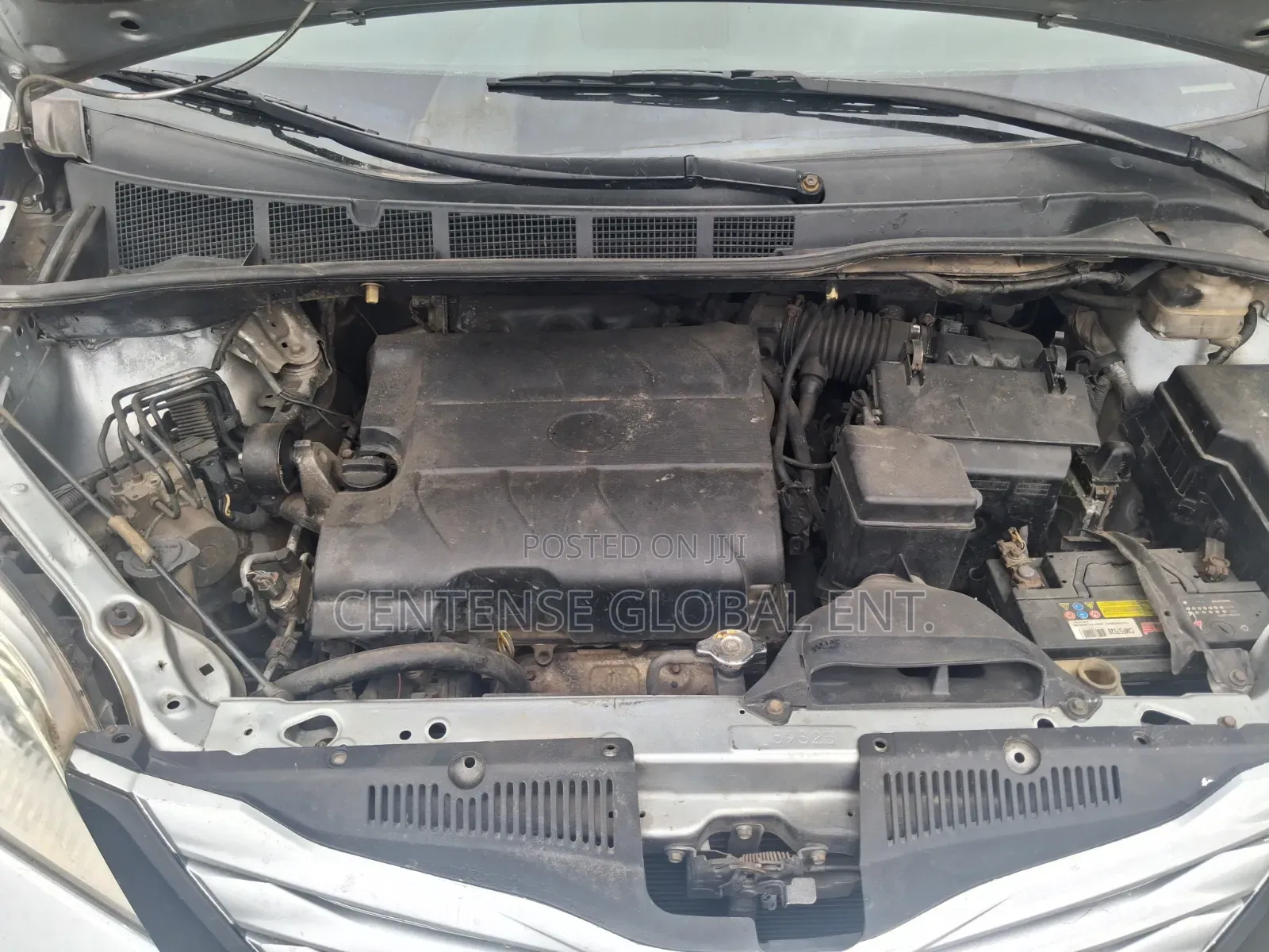 Toyota Sienna 2012 Silver