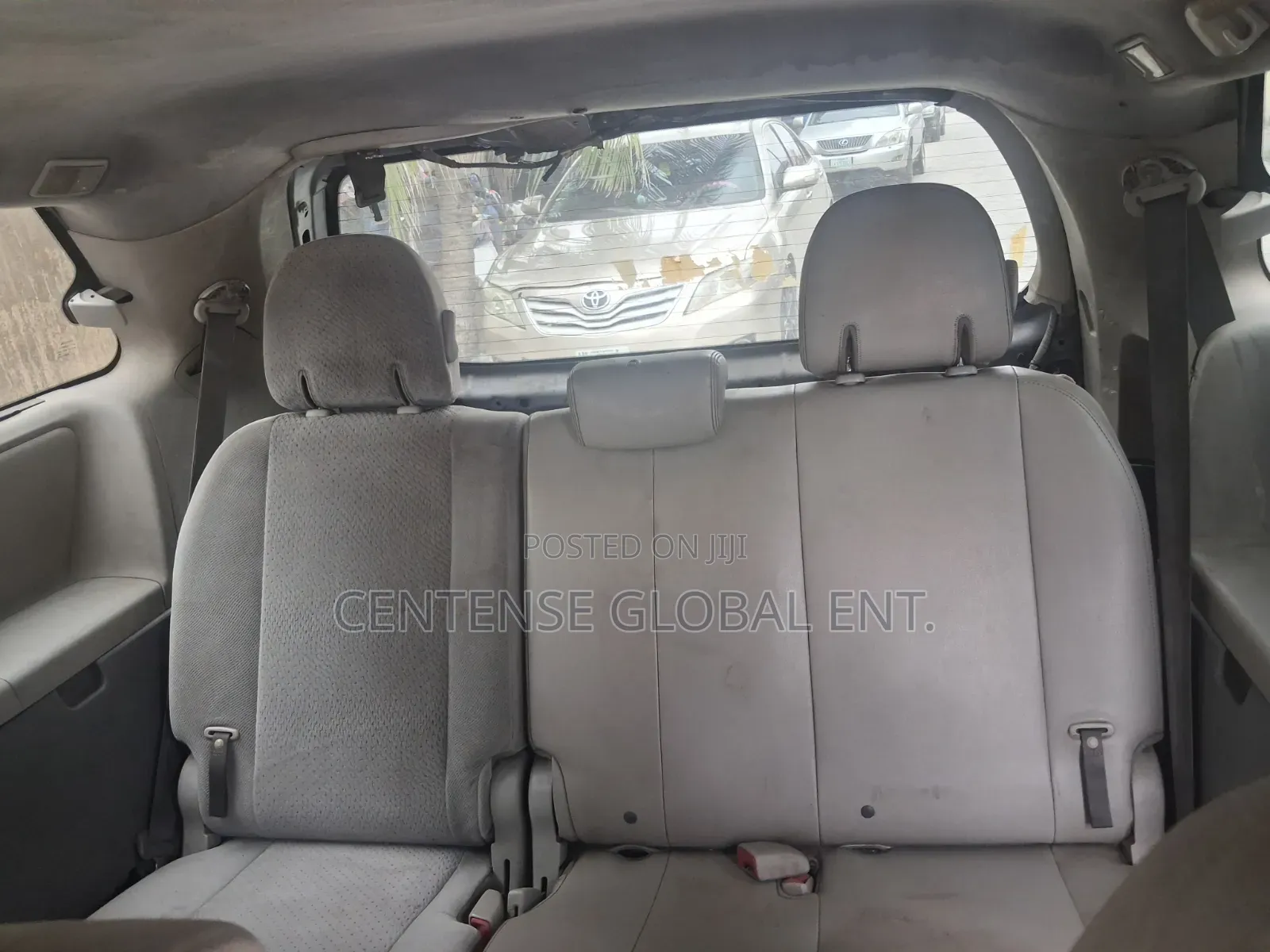 Toyota Sienna 2012 Silver