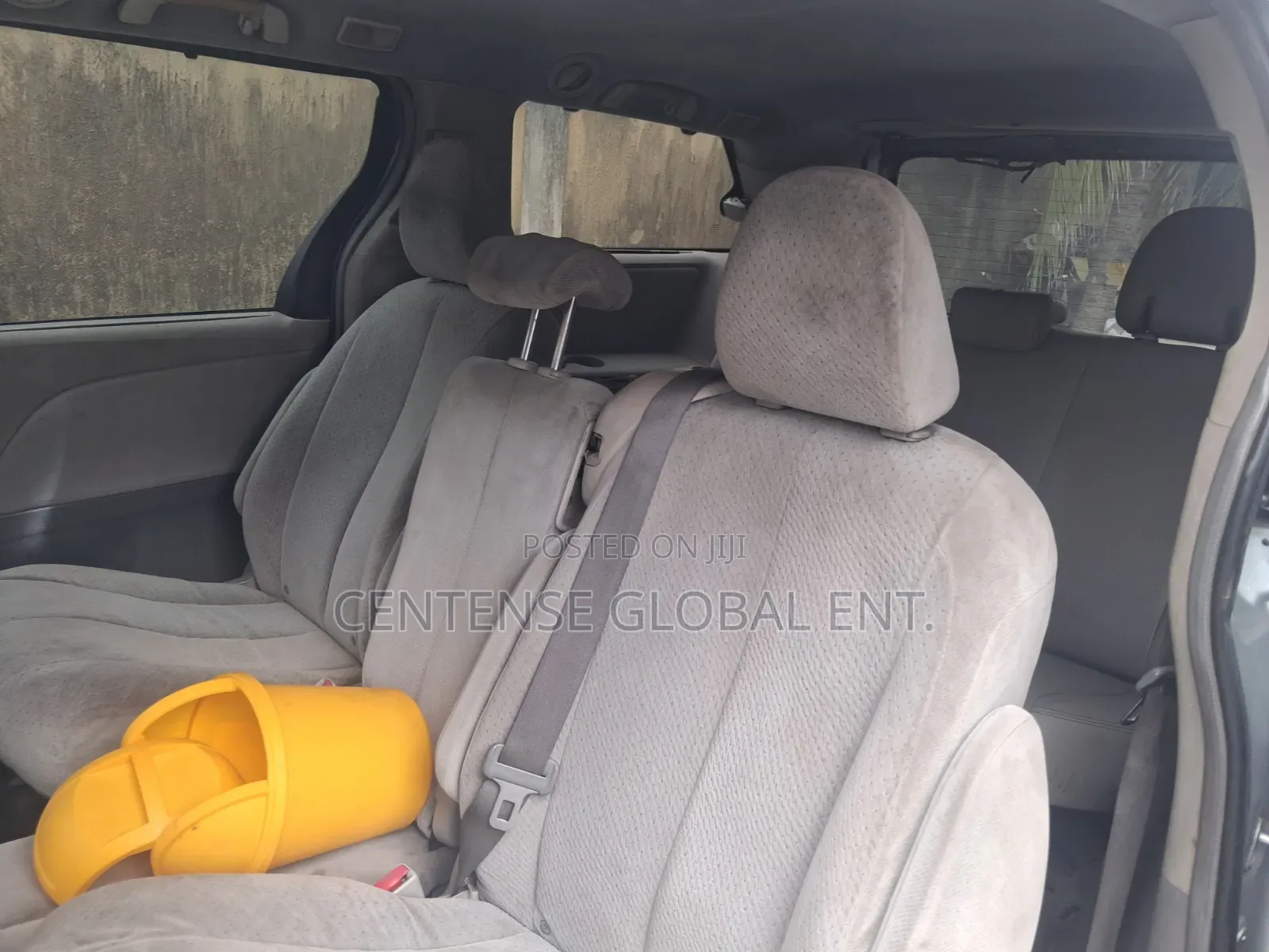 Toyota Sienna 2012 Silver