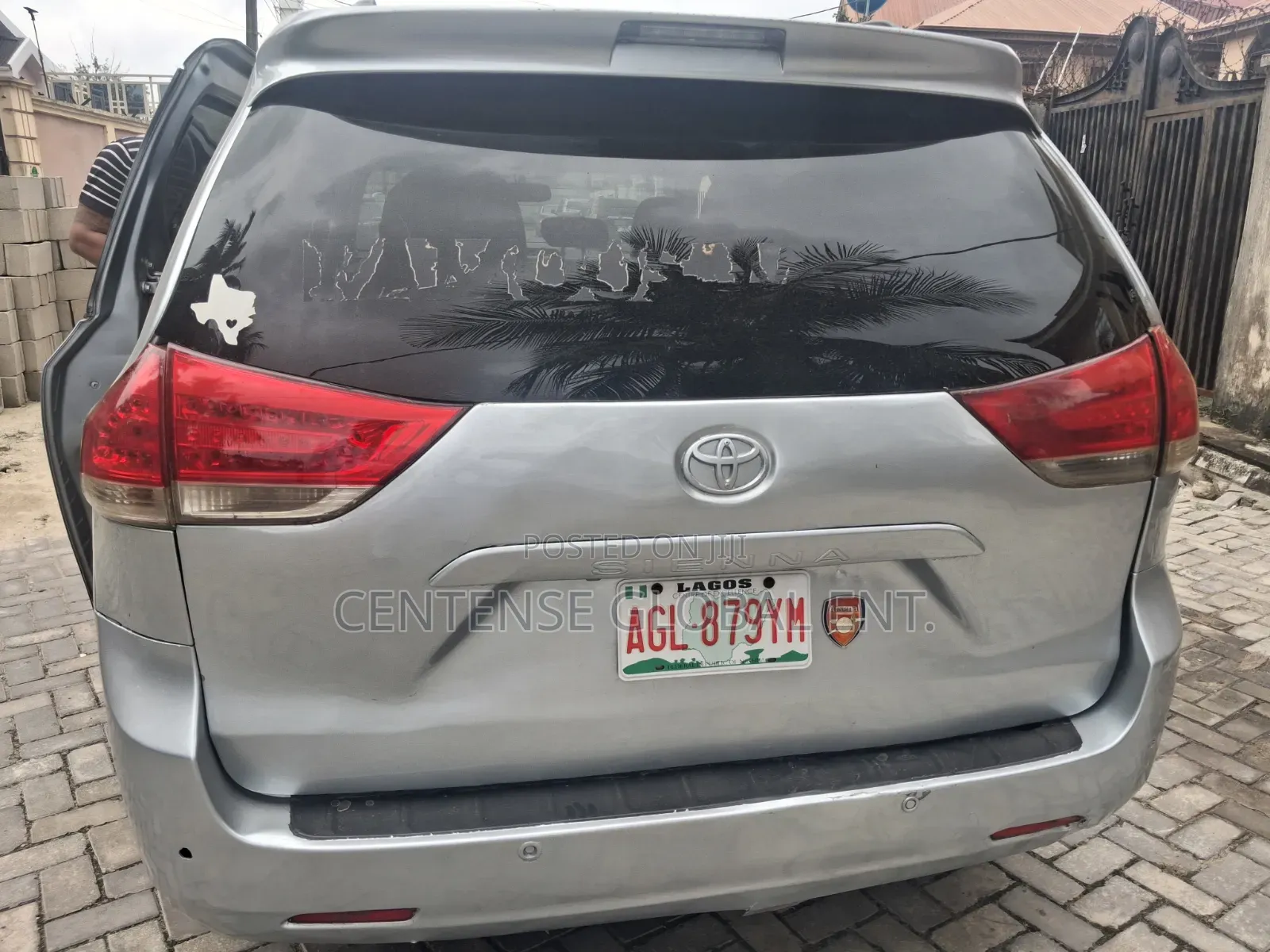 Toyota Sienna 2012 Silver