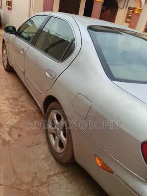 Nissan Maxima 2002 Silver
