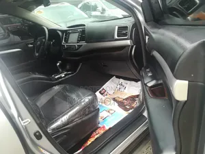 Toyota Highlander 2016 Gray