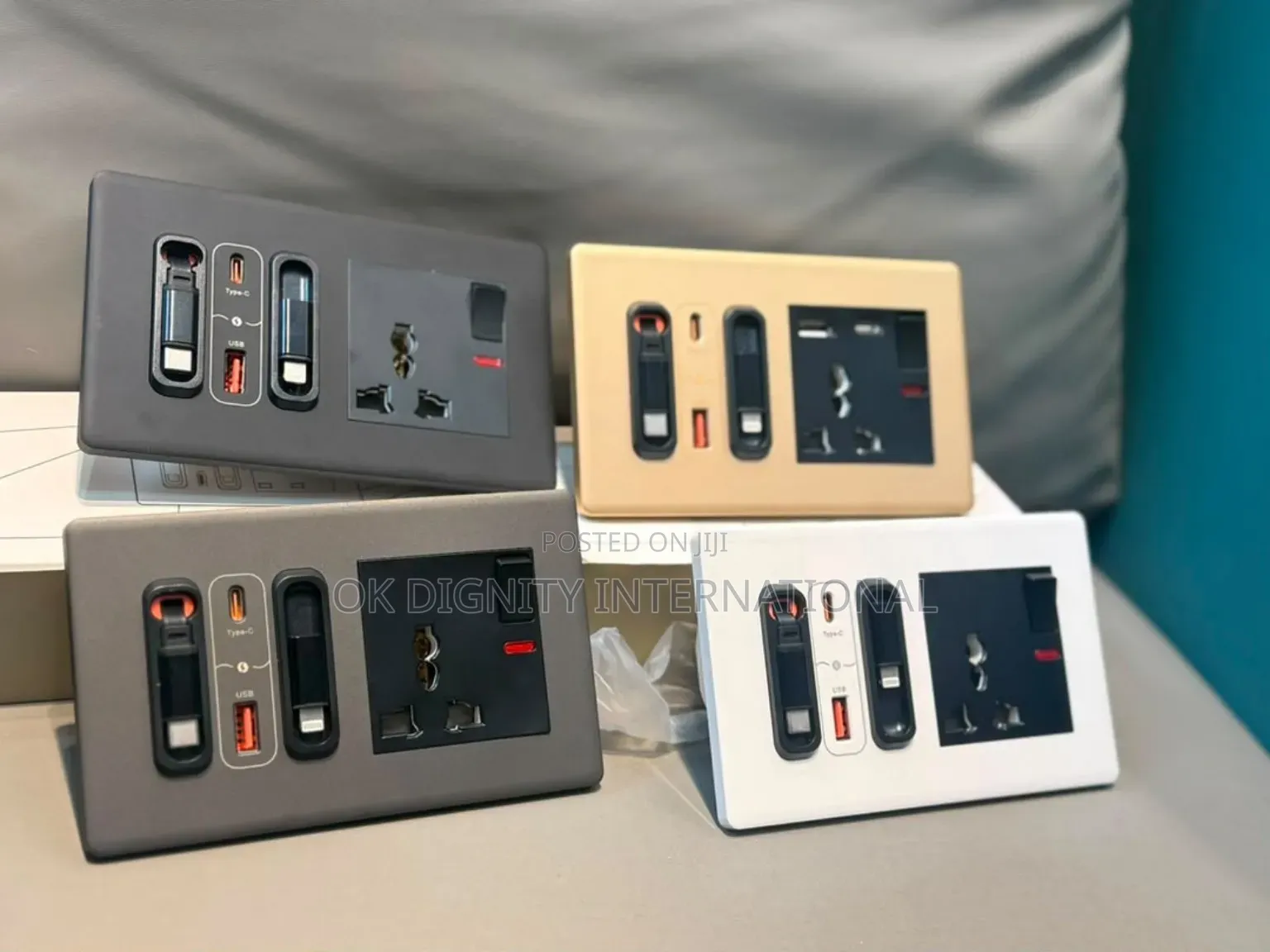 Universal Wall Socket With USB Type-C Fast Charging Port