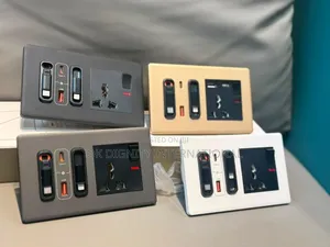 Universal Wall Socket With USB Type-C Fast Charging Port