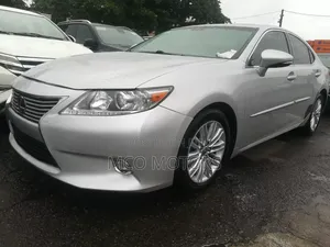 Lexus ES 2015 Silver