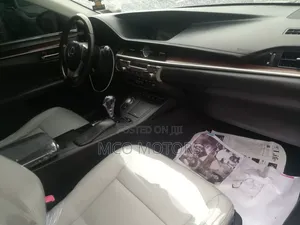 Lexus ES 2015 Silver