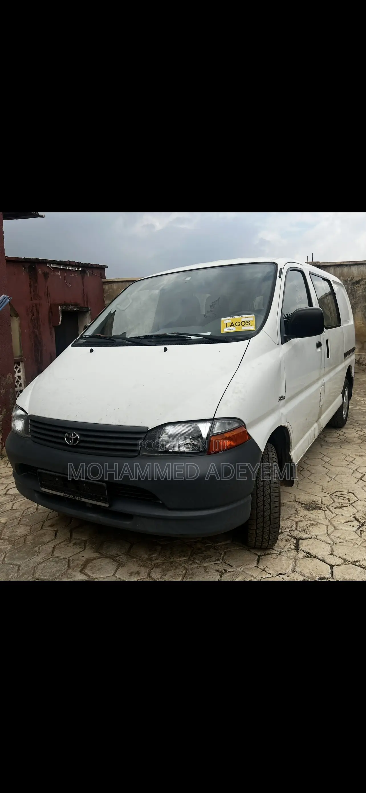 Toyota HiAce 2005 White