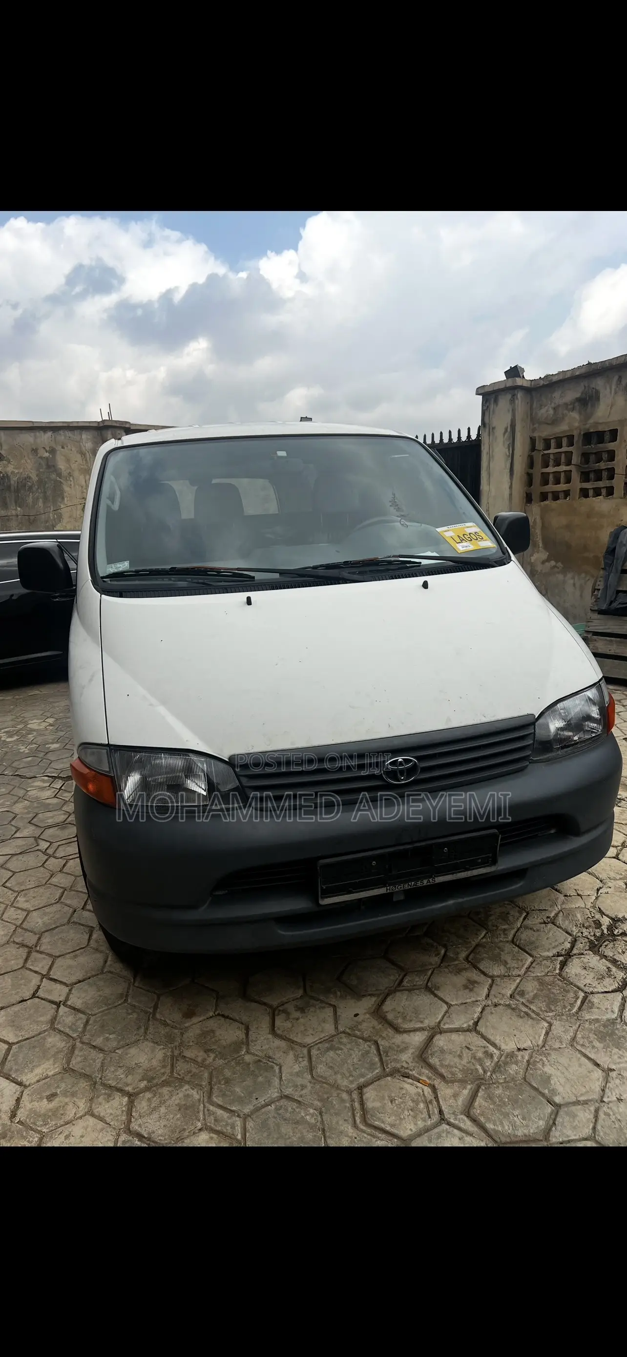 Toyota HiAce 2005 White
