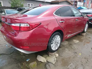Lexus ES 350 FWD 2014 Red
