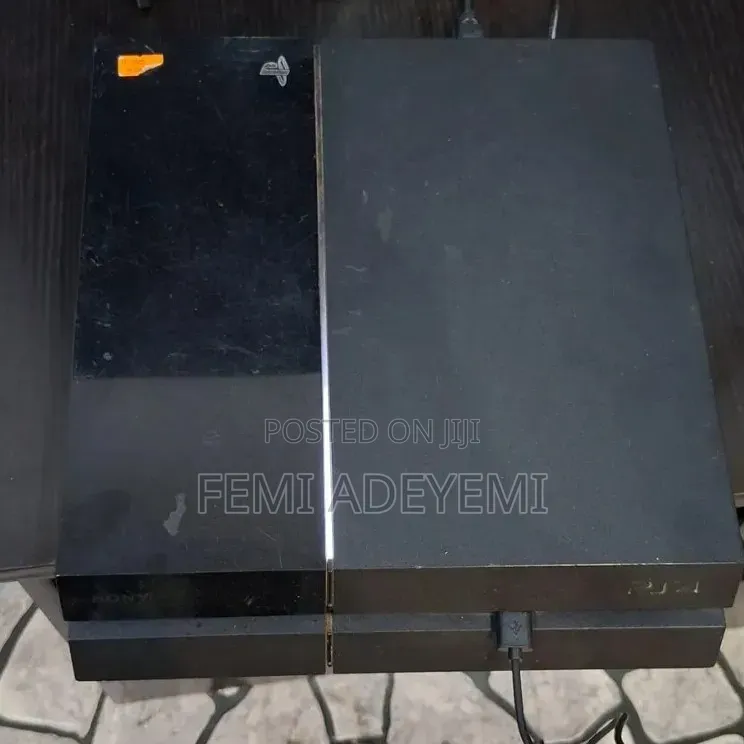 Ps4 Console