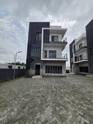 5bdrm Duplex in Idu for sale