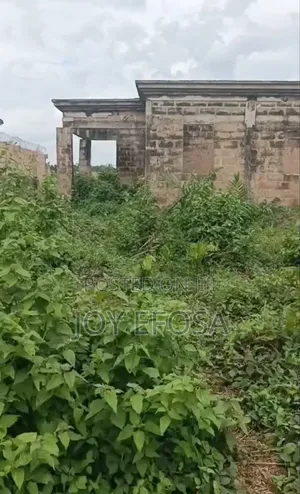 4bdrm Bungalow in Benin City for sale