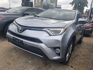 Toyota RAV4 2018 Silver