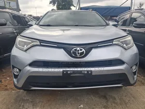 Toyota RAV4 2018 Silver