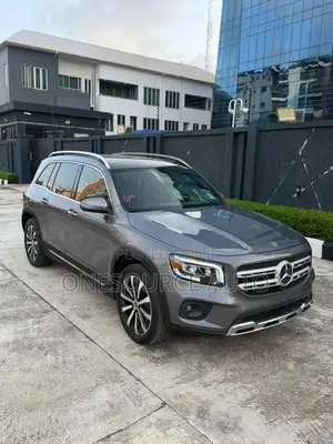 Mercedes-Benz GLB-Class GLB 250 4MATIC 2022 Gray