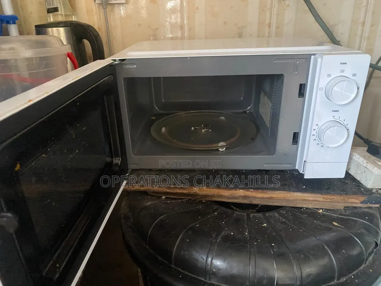 Fairly New Hisense Microwave