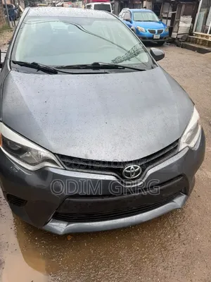 Toyota Corolla LE Premium 4dr Sedan (1.8L 4cyl CVT) 2014 Gray