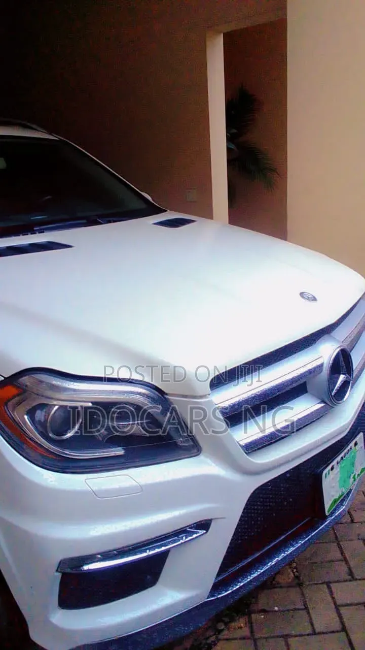 Mercedes-Benz GL-Class GL 550 2013 White