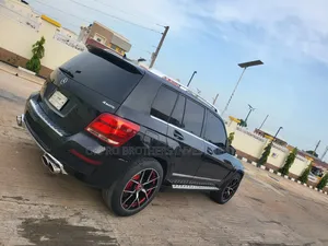 Mercedes-Benz GLK-Class 2010 Black