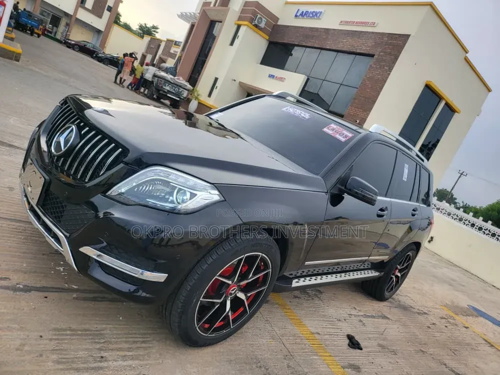 Mercedes-Benz GLK-Class 2010 Black