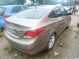Hyundai Accent 2013 Brown