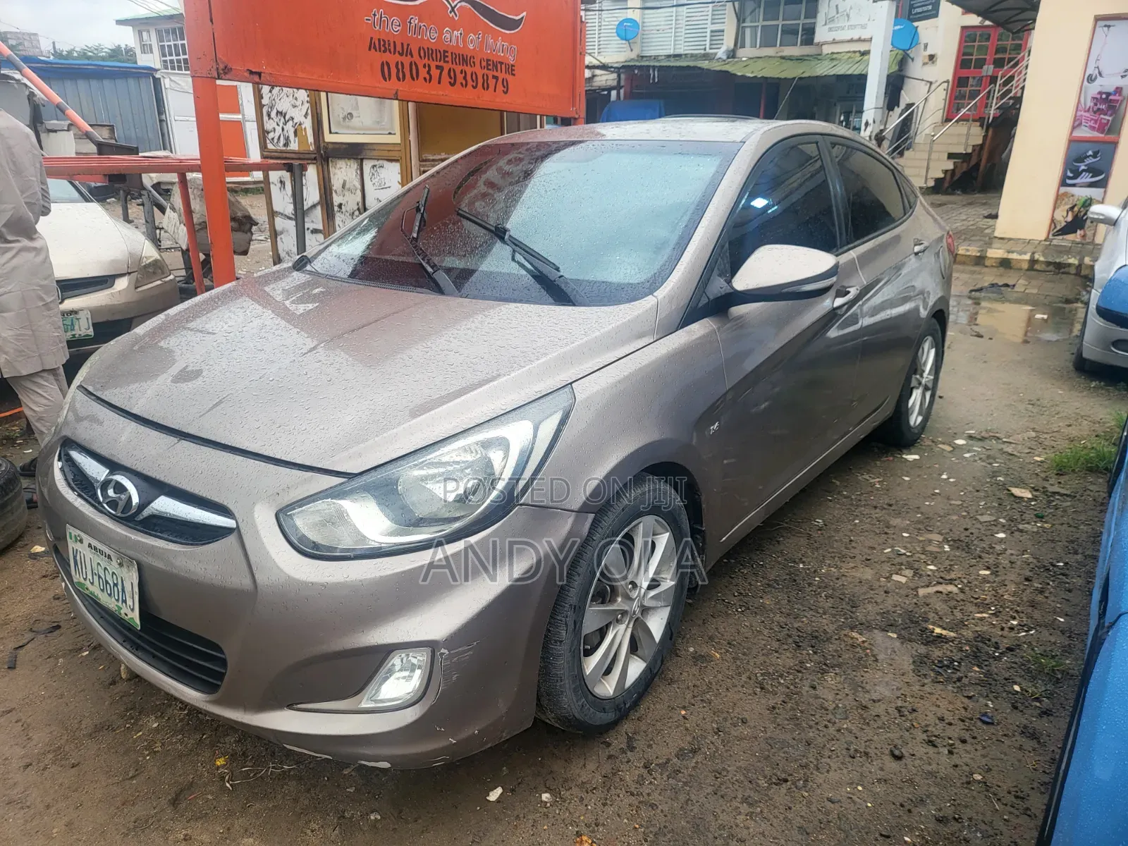 Hyundai Accent 2013 Brown