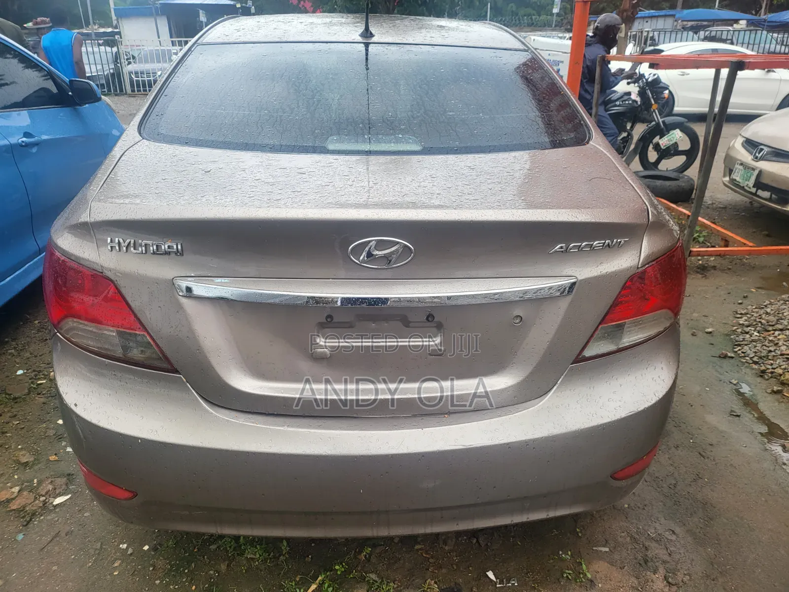 Hyundai Accent 2013 Brown