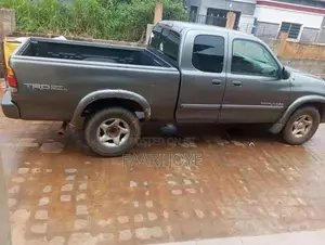 Toyota Tundra 2006 Distress Sale!