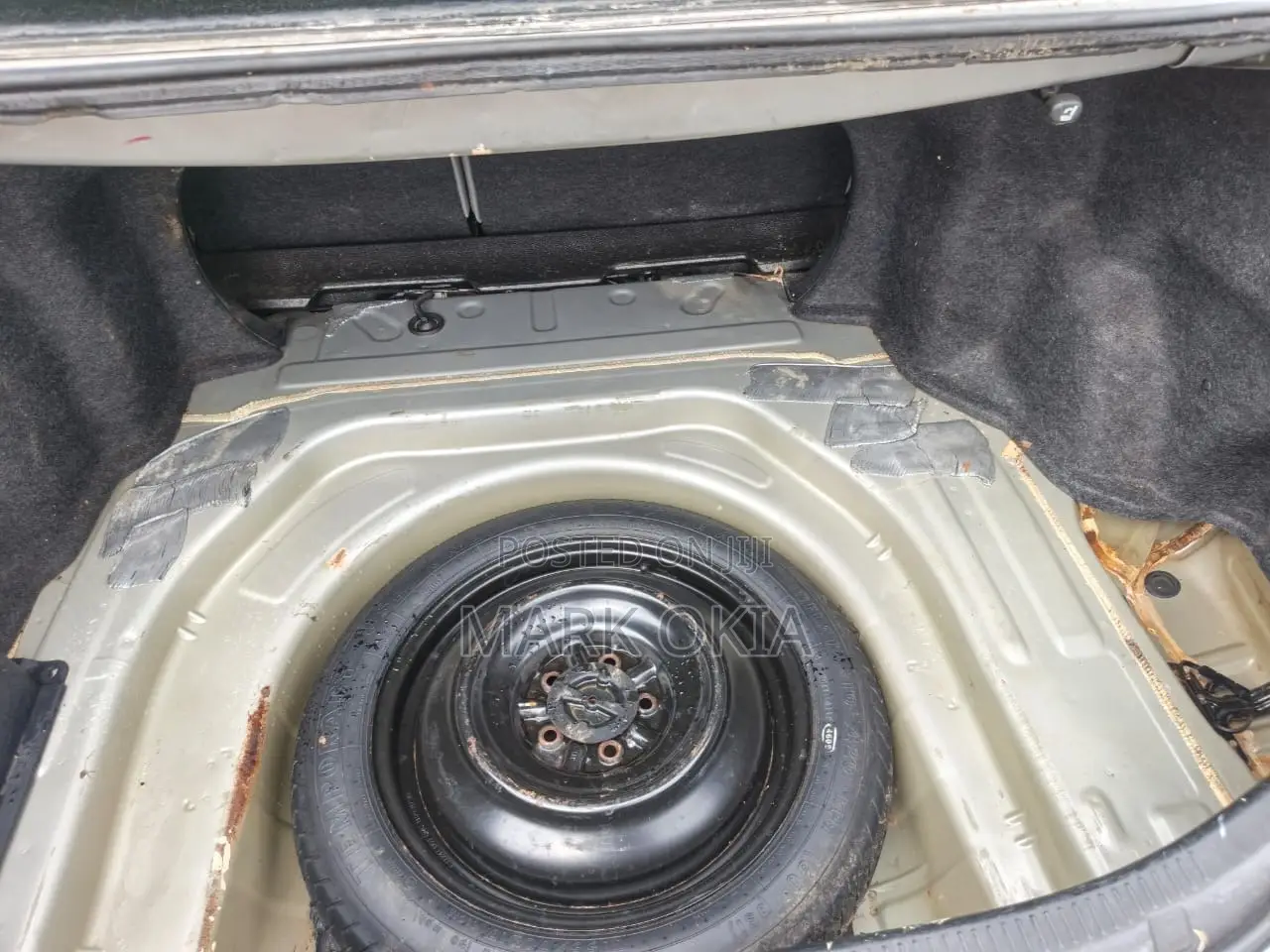 Toyota Camry 2010 Silver