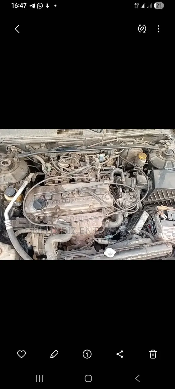 Nissan Altima 2000 Black