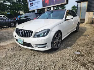Mercedes-Benz C350 2008 Red