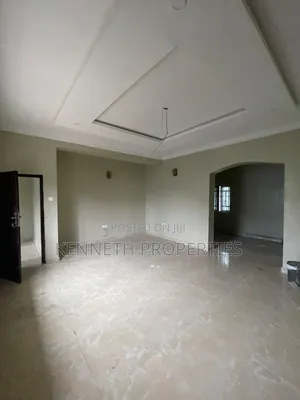2bdrm Block of Flats in Shelter Afrique, Uyo for rent