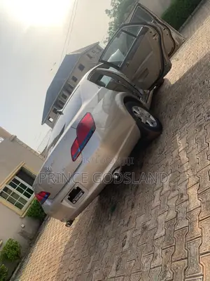 Toyota Avalon XL 2006