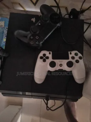 Playstaion 4 Slim
