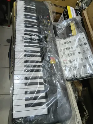 Yamaha PSR-F52 61 Keys Entry Level Keyboard
