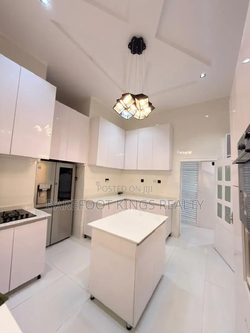 Luxury 3Bedroom Apartment