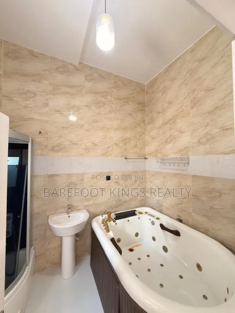 Luxury 3Bedroom Apartment