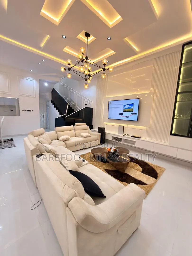 Luxury 3Bedroom Apartment