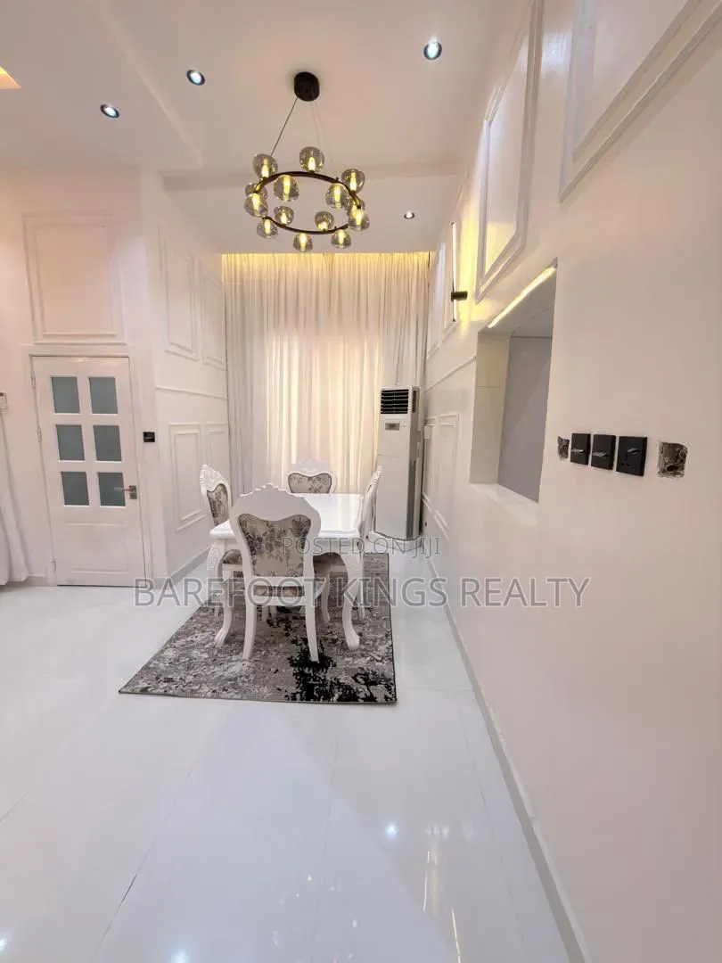 Luxury 3Bedroom Apartment