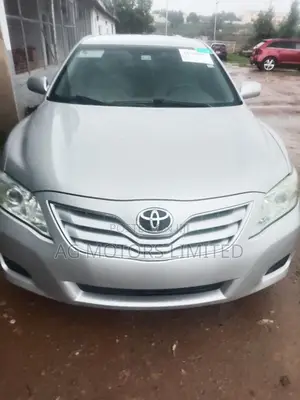 Toyota Camry 2011 Silver
