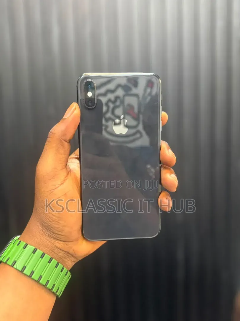 Apple iPhone X 64 GB Black