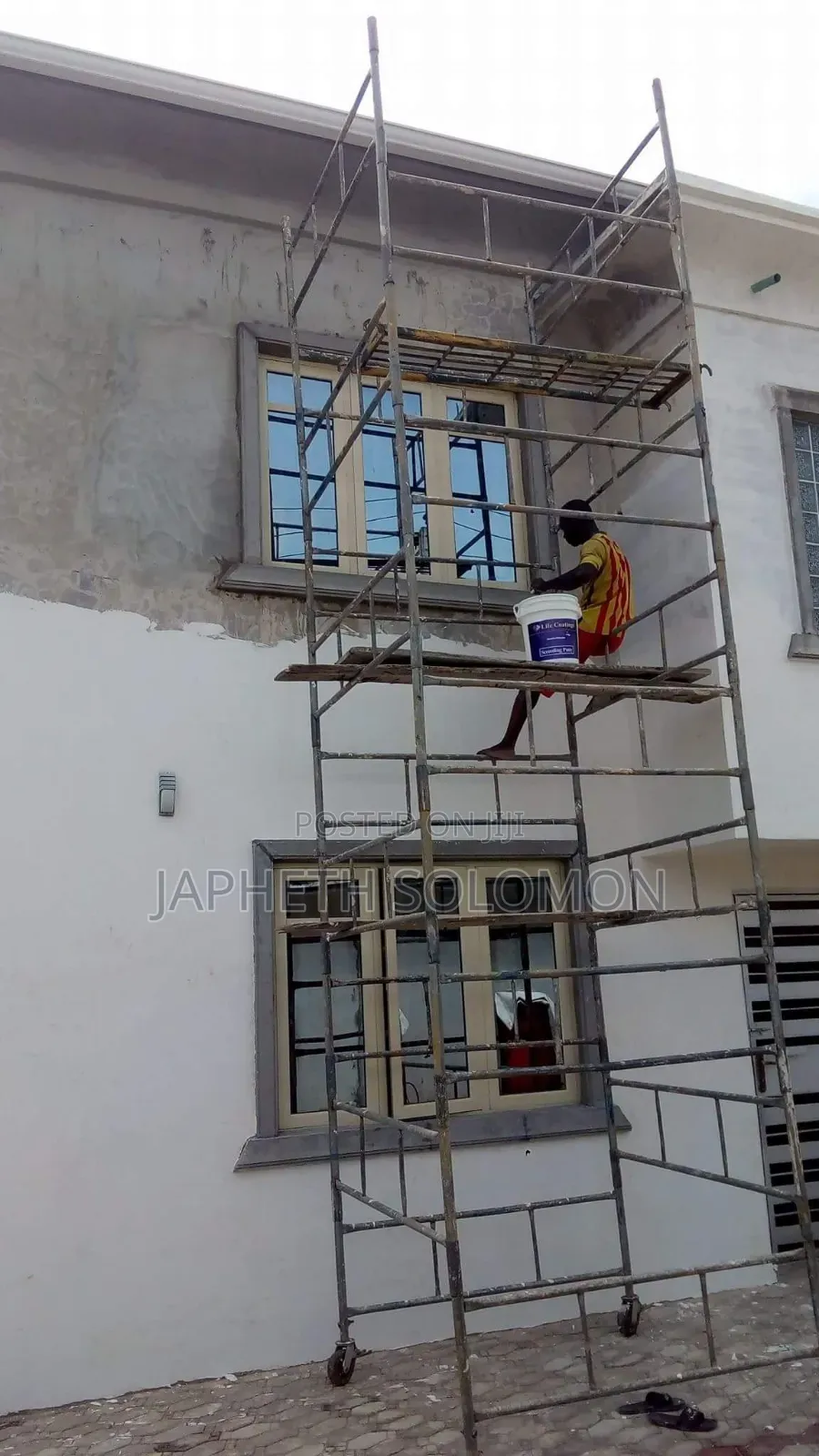 Luxury Wall Screeding