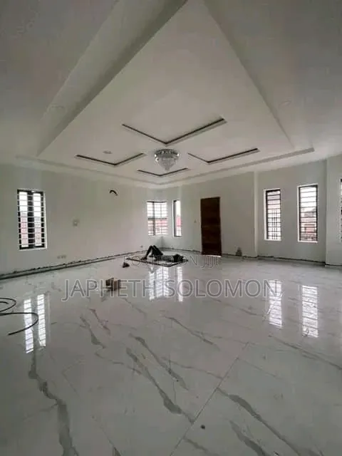 False Ceiling Luxury Wall Screeding