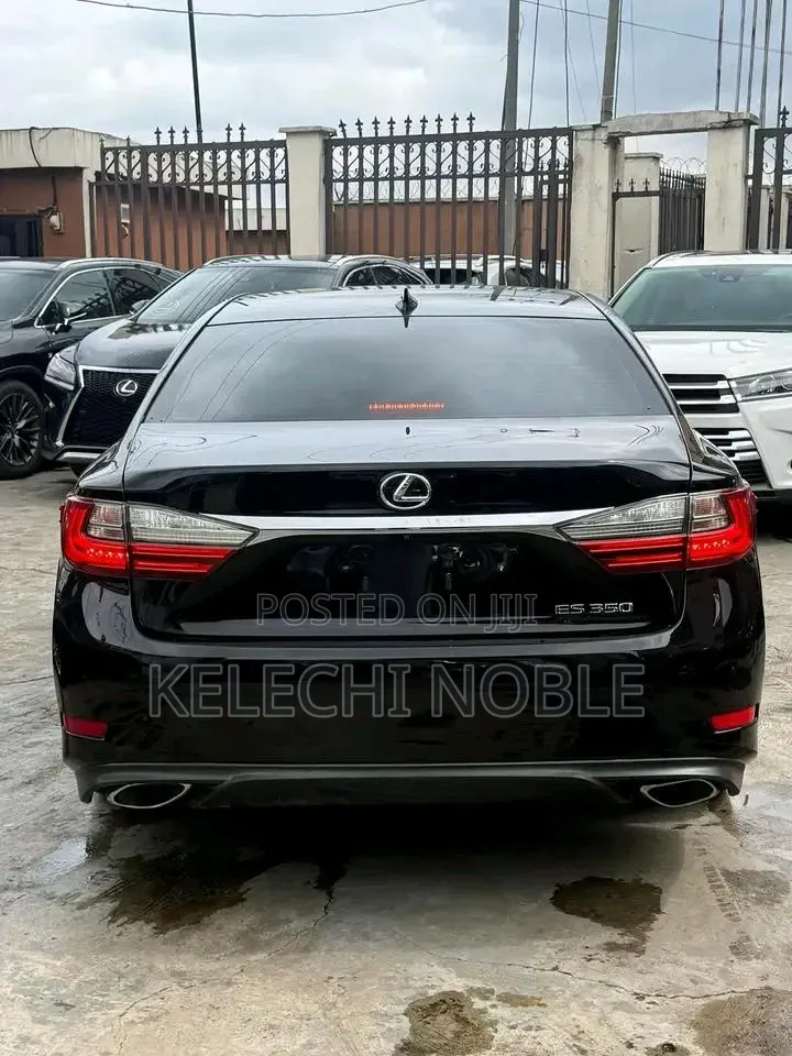 Lexus ES 2016 Black