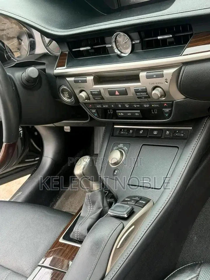 Lexus ES 2016 Black