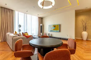 STAINLESS Luxury 2 Bedroom Apartment With Swimming Pool and Elevator