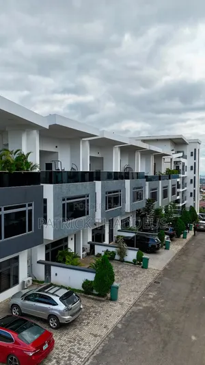 TO LET Finished Smartest 5 Bedroom Duplex Available for Rent