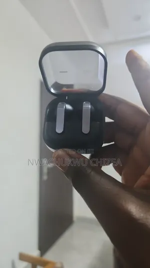 Samsung Buds 4 Pro