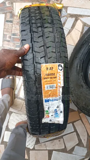 195R15 Ovation Tire