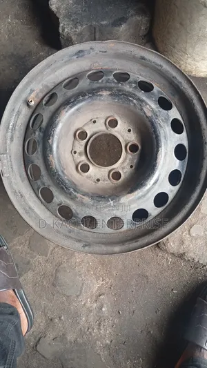 195R15 Ovation Tire